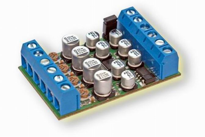 Активный модульный разветвитель на 4 выхода Cubris AVD104NT